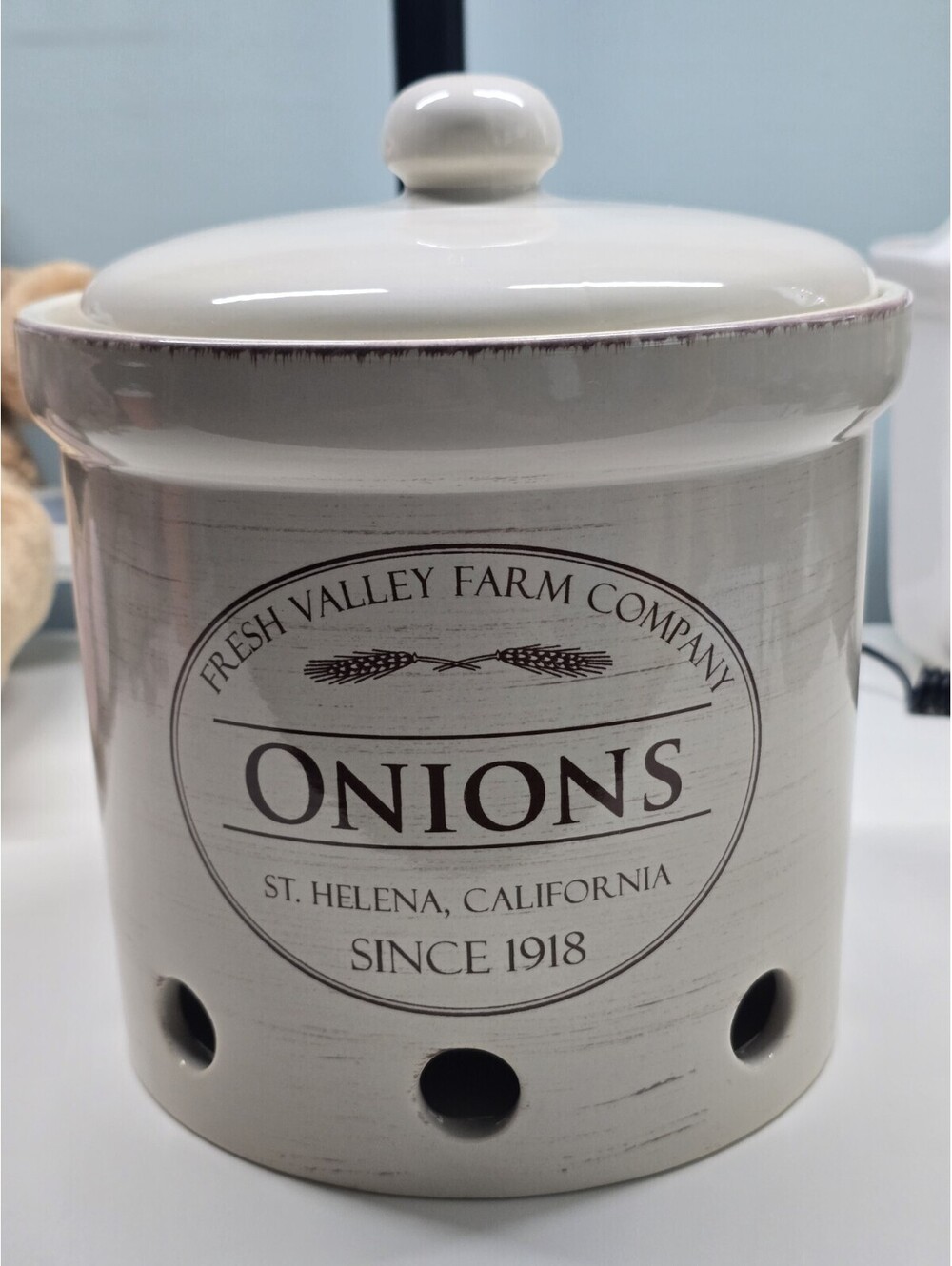 Chefs Fresh Valley Farm Co Stoneware Onion Storage Crock Canister Lid 9"